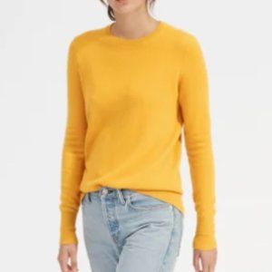 Everlane Cashmere Crew in Mustard Yellow